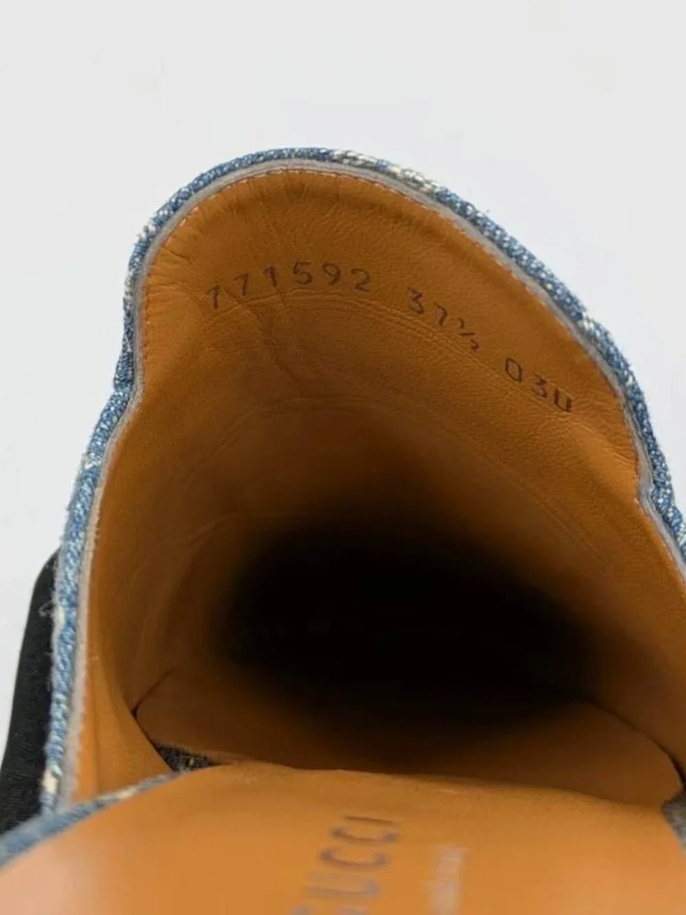 Gucci Women’s Monogram Jumbo GG Denim Malaga Princetown Slippers Light Blue EU37 - Picture 10 of 14